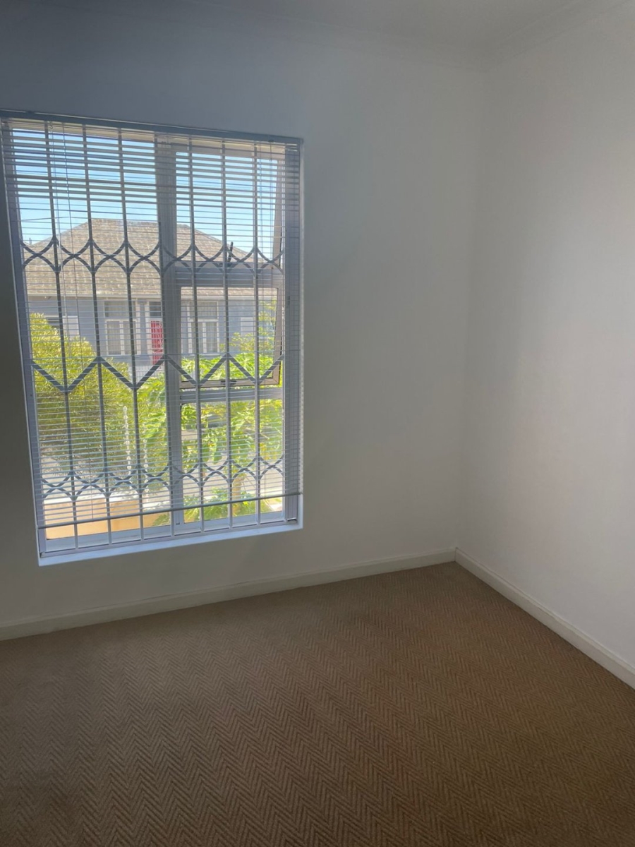 2 Bedroom Property for Sale in Mowbray Western Cape